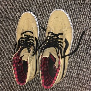 Gently worn Men’s Vans Sk8-Hi